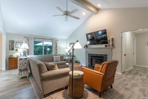 4223 Stillwood Drive Fort Wayne IN 46815