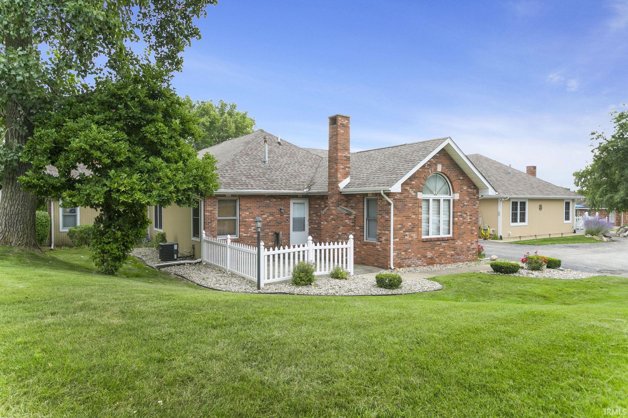 3855 Sandpiper Cove Run South Bend IN 46628