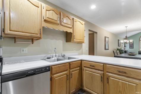 3855 Sandpiper Cove Run South Bend IN 46628