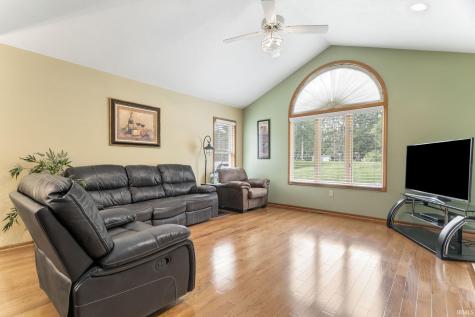 3855 Sandpiper Cove Run South Bend IN 46628
