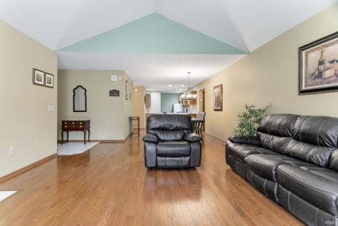 3855 Sandpiper Cove Run South Bend IN 46628