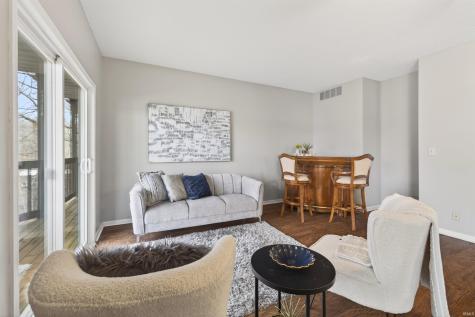 9828 S Harbour Pointe Drive Bloomington IN 47401