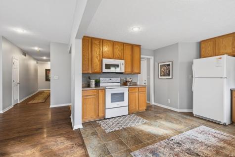 9828 S Harbour Pointe Drive Bloomington IN 47401