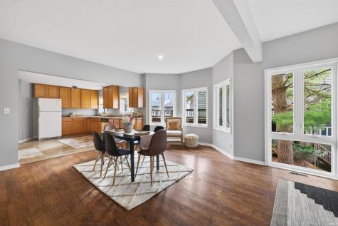 9828 S Harbour Pointe Drive Bloomington IN 47401