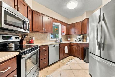 3006 Dockshire Lane Fort Wayne IN 46804