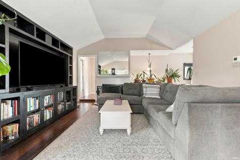 3006 Dockshire Lane Fort Wayne IN 46804