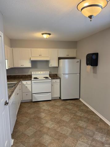 910 Park Central Drive Indianapolis IN 46260