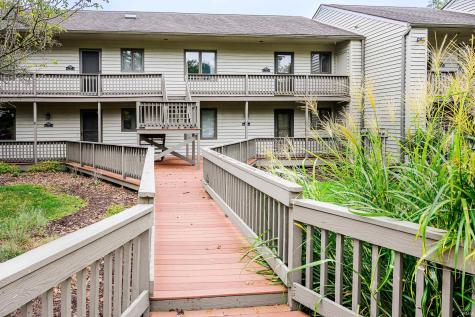 1936 E Waters Edge Drive Bloomington IN 47401