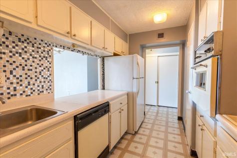1100 Erie Avenue Evansville IN 47715