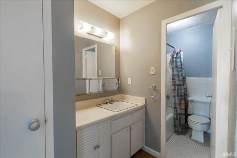 1100 Erie Avenue Evansville IN 47715