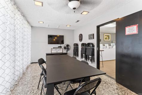 1100 Erie Avenue Evansville IN 47715