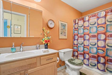 930 Fredericksburg Court South Bend IN 46614