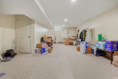 930 Fredericksburg Court South Bend IN 46614