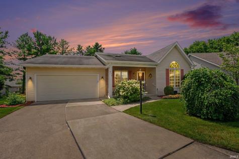 930 Fredericksburg Court South Bend IN 46614