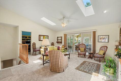 930 Fredericksburg Court South Bend IN 46614