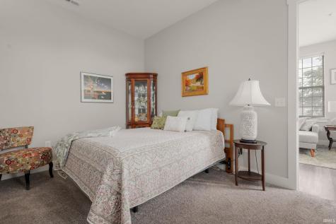 1017 Keenan Court South Bend IN 46615
