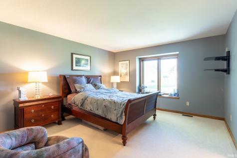 6327 Langley Court Fort Wayne IN 46815