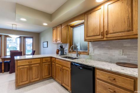 6327 Langley Court Fort Wayne IN 46815