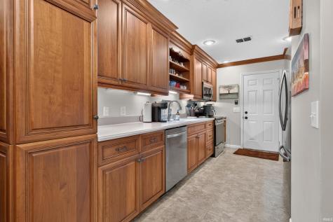 811 Briarwood Lane Marion IN 46952