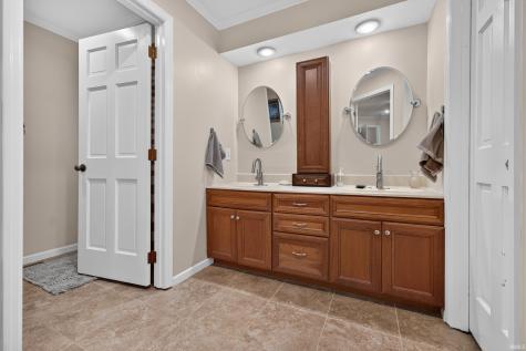 811 Briarwood Lane Marion IN 46952