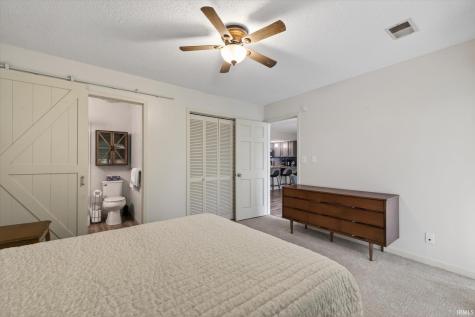 9105 S Pointe Ridge Lane Bloomington IN 47401