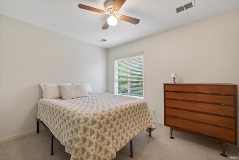 9105 S Pointe Ridge Lane Bloomington IN 47401