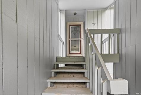 9105 S Pointe Ridge Lane Bloomington IN 47401