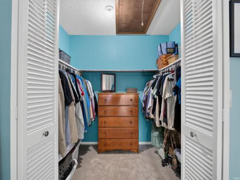 6147 Crofton Drive Fort Wayne IN 46835