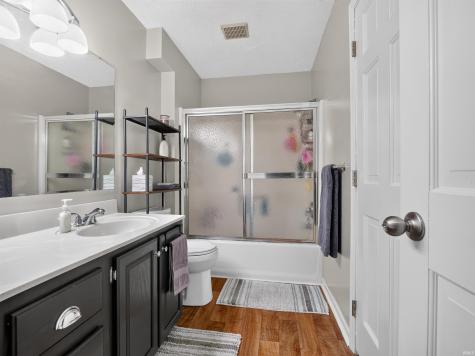 6147 Crofton Drive Fort Wayne IN 46835