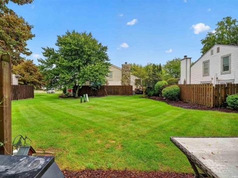 6147 Crofton Drive Fort Wayne IN 46835
