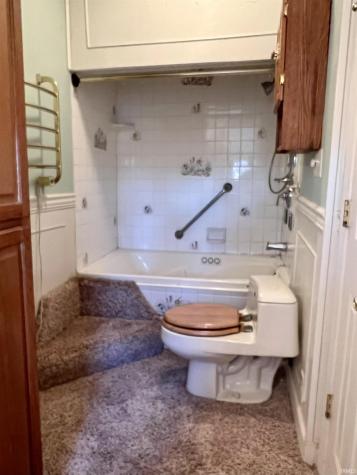 9531 S Harbour Pointe Drive Bloomington IN 47401
