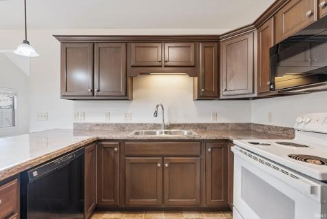 457 Kings Crossing Huntington IN 46750