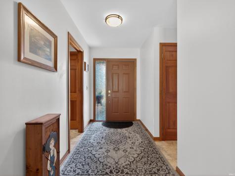 6518 E Canal Pointe Lane Fort Wayne IN 46804