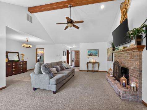 6518 E Canal Pointe Lane Fort Wayne IN 46804