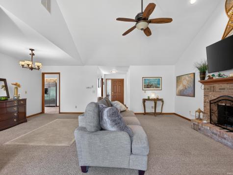 6518 E Canal Pointe Lane Fort Wayne IN 46804
