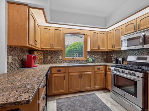 6518 E Canal Pointe Lane Fort Wayne IN 46804