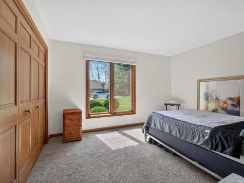 6518 E Canal Pointe Lane Fort Wayne IN 46804