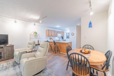 1847 E Eagle Bay Drive Bloomington IN 47401