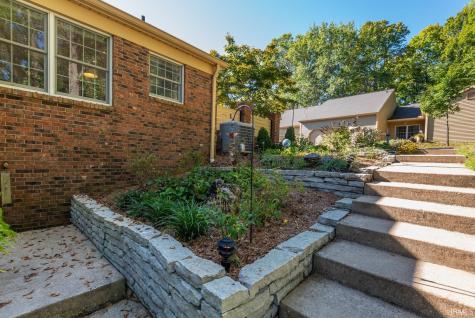 2633 E Windemere Woods Drive Bloomington IN 47401