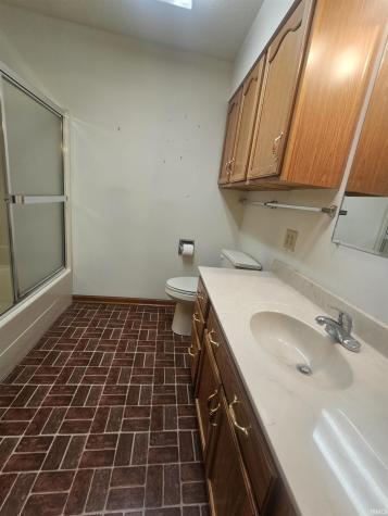 302 E Lewis Lane Spencer IN 47460