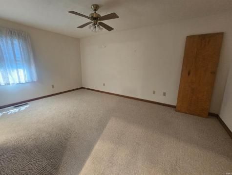 302 E Lewis Lane Spencer IN 47460
