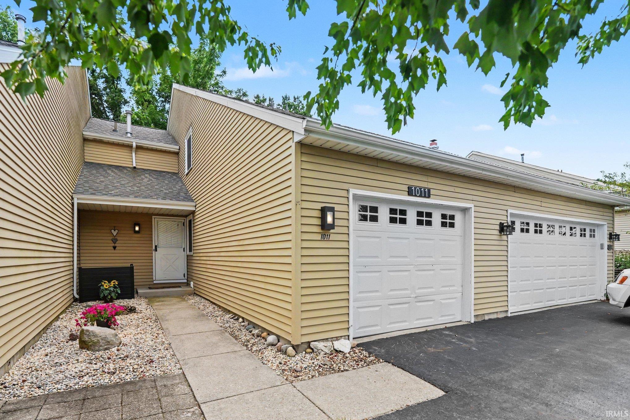 1011 Wheatstone Drive Mishawaka IN 46544
