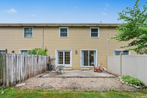 1011 Wheatstone Drive Mishawaka IN 46544