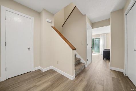 1011 Wheatstone Drive Mishawaka IN 46544