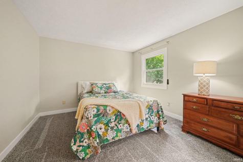 1011 Wheatstone Drive Mishawaka IN 46544