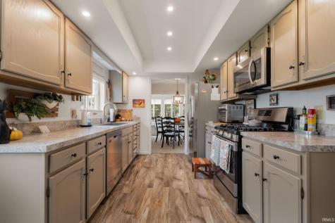 18369 Crownhill Drive South Bend IN 46637