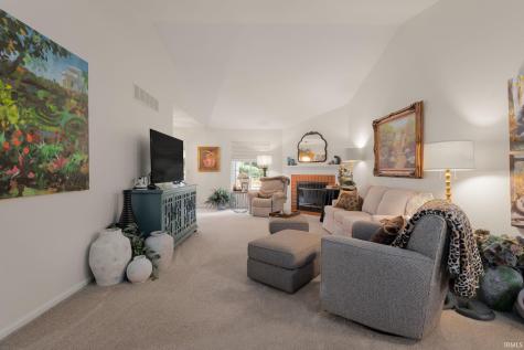 18369 Crownhill Drive South Bend IN 46637