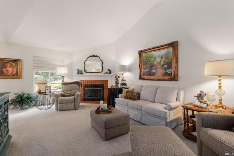 18369 Crownhill Drive South Bend IN 46637