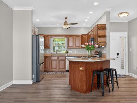 8732 E Smith Drive Syracuse IN 46567