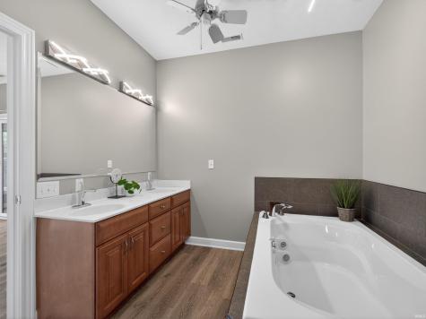 8732 E Smith Drive Syracuse IN 46567